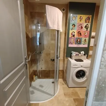 Holiday home Maison Luxe Aeroport 2 A 5 Personnes