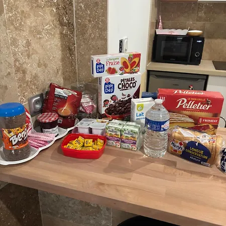Holiday home Maison Luxe Aeroport 2 A 5 Personnes
